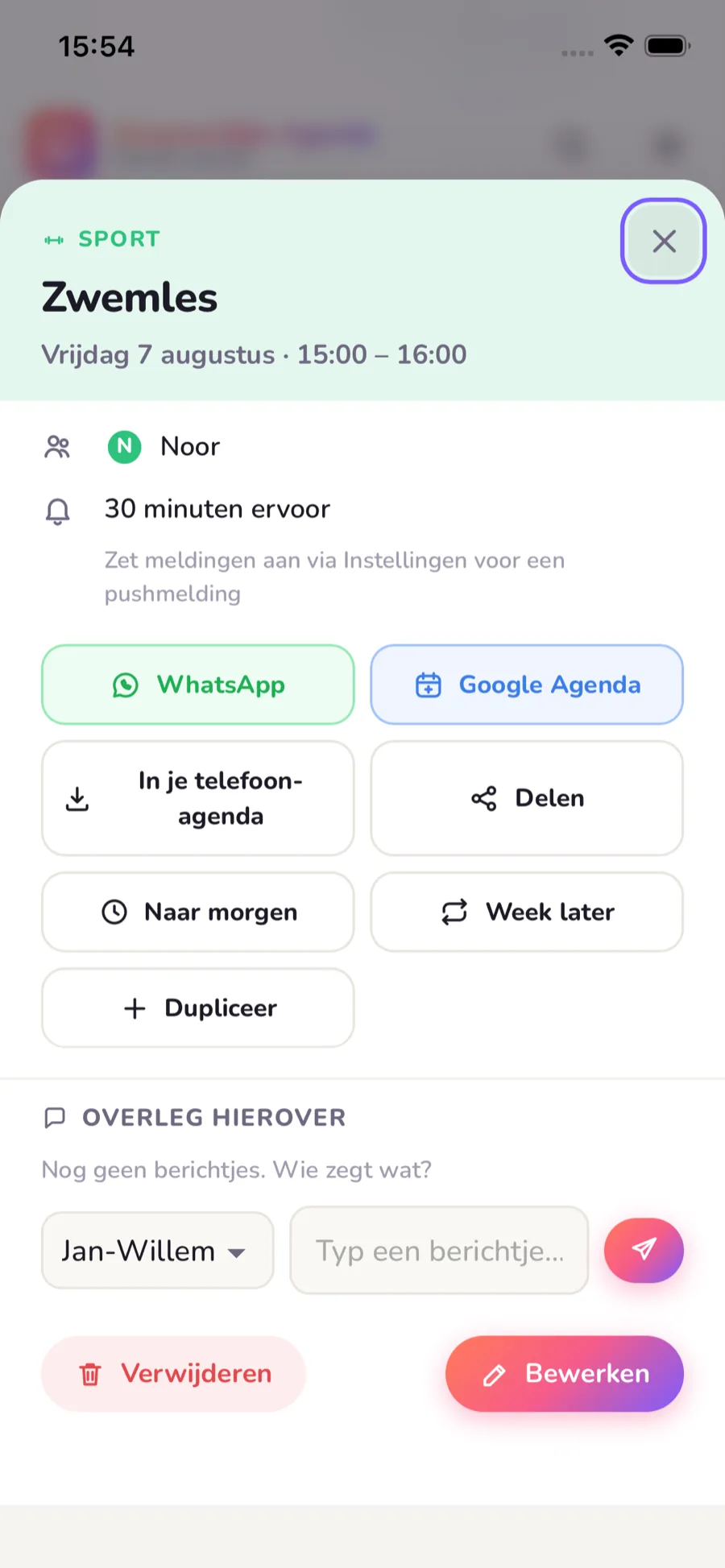 Oppasafspraak in de app met knoppen om te delen via WhatsApp en overleg bij de afspraak