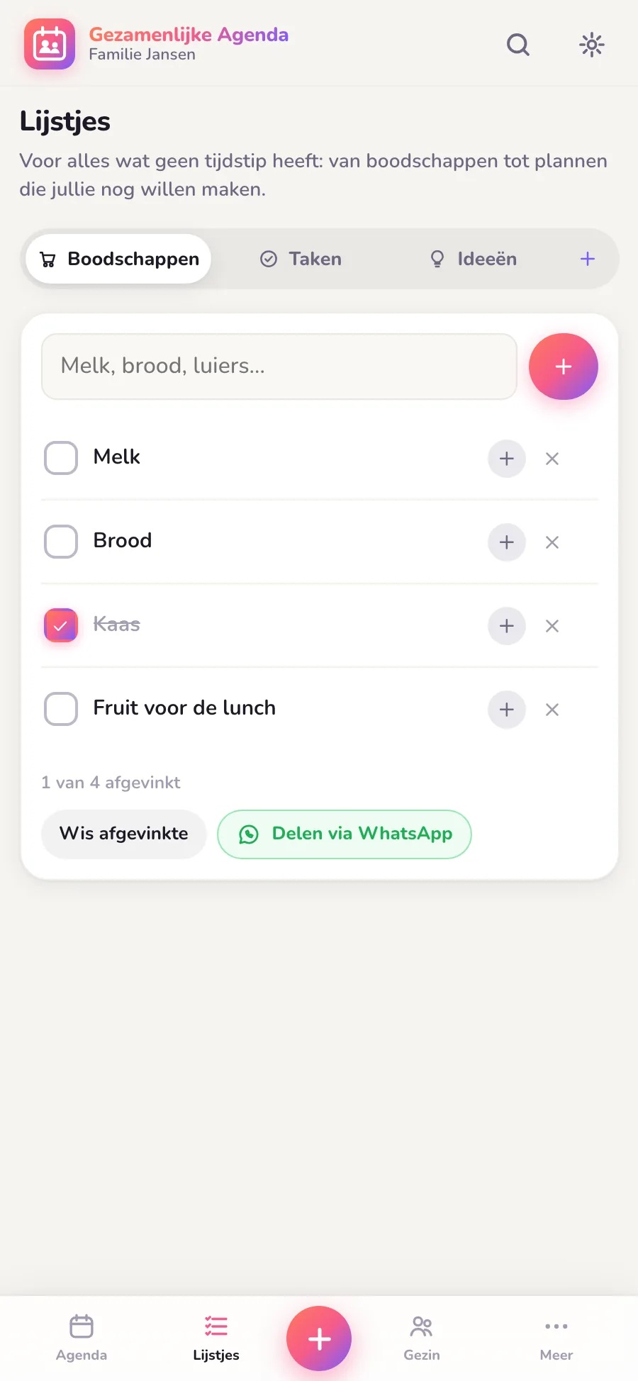 De gedeelde boodschappenlijst in de app, met het lijstje dat het hele gezin ziet